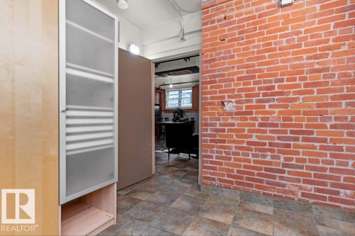 002 10249 104 Street, Edmonton, AB -  Photo Showing Other Room