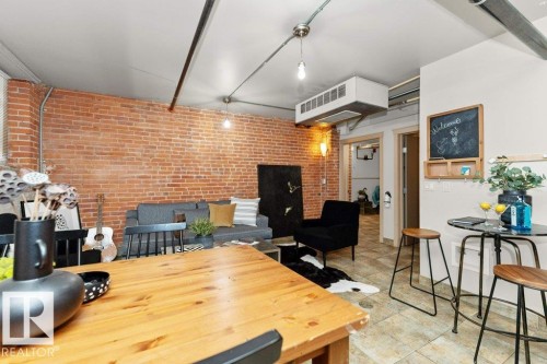 002 10249 104 Street, Edmonton, AB - 