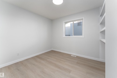 2813 32A Street, Edmonton, AB - Indoor Photo Showing Other Room