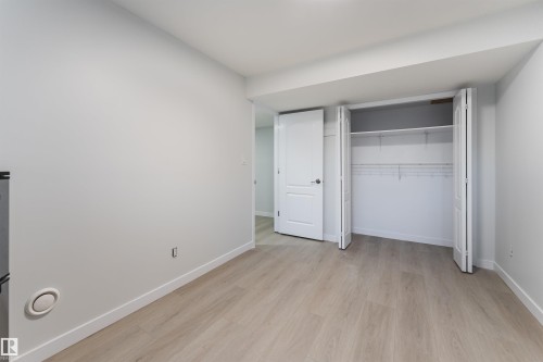 2813 32A Street, Edmonton, AB - Indoor Photo Showing Other Room