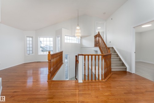 2813 32A Street, Edmonton, AB - Indoor Photo Showing Other Room