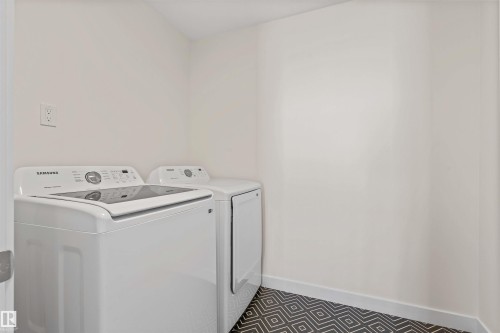 2013 154 Avenue, Edmonton, AB - Indoor Photo Showing Laundry Room