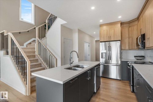 2013 154 Avenue, Edmonton, AB - Indoor Photo Showing Kitchen With Double Sink With Upgraded Kitchen