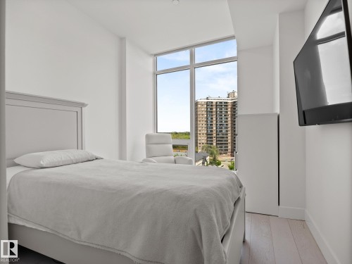 605 14105 West Block Drive, Edmonton, AB - Indoor Photo Showing Bedroom