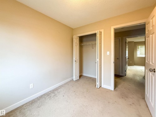 31 6032 38 Avenue, Edmonton, AB - Indoor Photo Showing Other Room