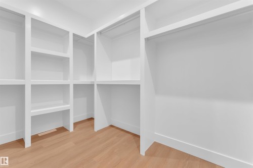 164 Caledon Crescent, Spruce Grove, AB - Indoor With Storage