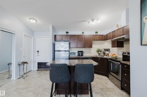 7412 7327 South Terwillegar Drive, Edmonton, AB - Indoor Photo Showing Kitchen With Stainless Steel Kitchen With Upgraded Kitchen
