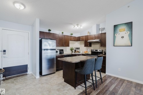 7412 7327 South Terwillegar Drive, Edmonton, AB - Indoor Photo Showing Kitchen With Stainless Steel Kitchen