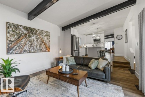 5 Gilchrist Place, St. Albert, AB - Indoor Photo Showing Living Room