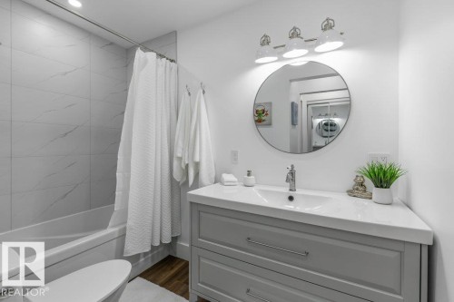 5 Gilchrist Place, St. Albert, AB - Indoor Photo Showing Bathroom