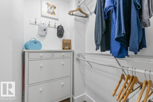 5 Gilchrist Place, St. Albert, AB - Indoor