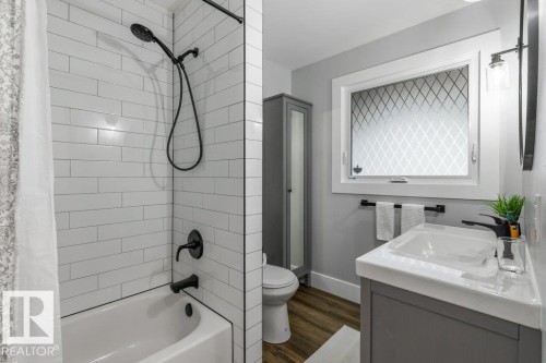 5 Gilchrist Place, St. Albert, AB - Indoor Photo Showing Bathroom