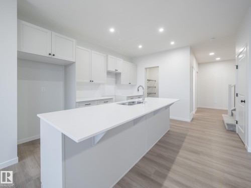 161 Elliott Wynd, Fort Saskatchewan, AB - Indoor Photo Showing Kitchen
