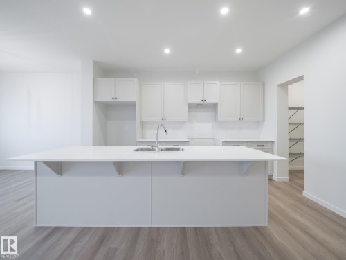 161 Elliott Wynd, Fort Saskatchewan, AB - Indoor Photo Showing Kitchen