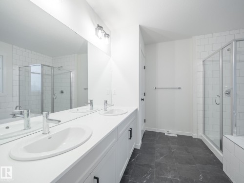 161 Elliott Wynd, Fort Saskatchewan, AB - Indoor Photo Showing Bathroom