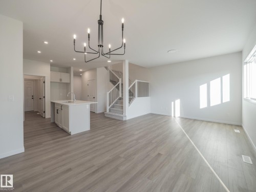 2511 211 Street, Edmonton, AB - Indoor