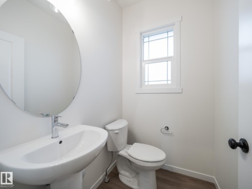 17631 70 Street, Edmonton, AB - Indoor Photo Showing Bathroom
