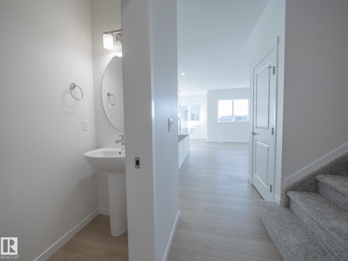 2507 211 Street, Edmonton, AB - Indoor Photo Showing Bathroom