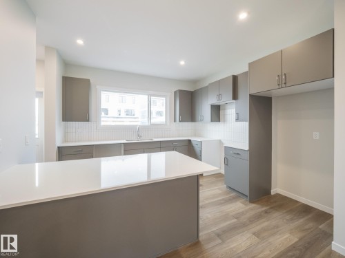 9 Nerine Crescent, St. Albert, AB - Indoor Photo Showing Kitchen