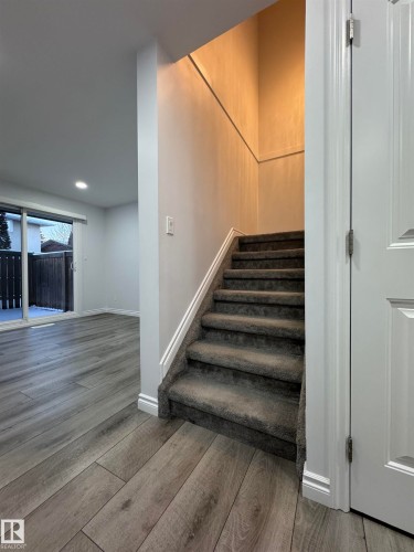 2758 105 Street, Edmonton, AB - Indoor Photo Showing Other Room