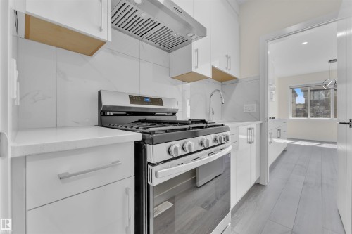 21 Westwyck Link, Spruce Grove, AB - Indoor Photo Showing Kitchen