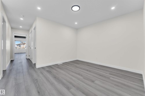 21 Westwyck Link, Spruce Grove, AB - Indoor Photo Showing Other Room