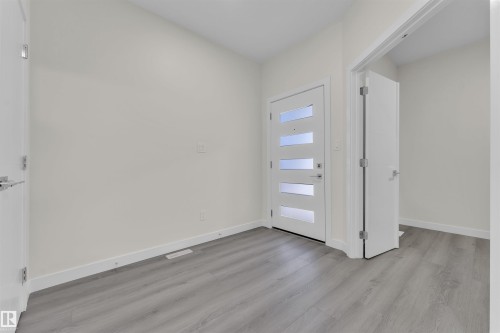 21 Westwyck Link, Spruce Grove, AB - Indoor Photo Showing Other Room