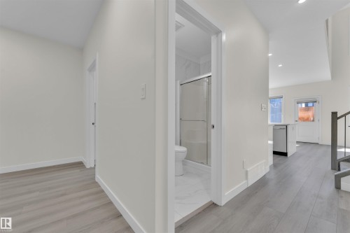 21 Westwyck Link, Spruce Grove, AB - Indoor Photo Showing Other Room