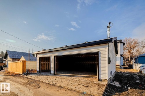 9023 90 Street, Edmonton, AB - Outdoor