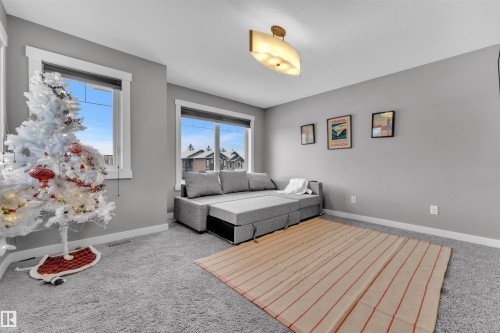 723 57 Street, Edmonton, AB - Indoor Photo Showing Bedroom
