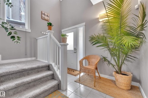 723 57 Street, Edmonton, AB - Indoor Photo Showing Other Room