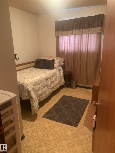 118 Corinthia Drive, Leduc, AB - Indoor Photo Showing Bedroom