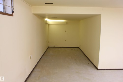 118 Corinthia Drive, Leduc, AB - Indoor Photo Showing Other Room