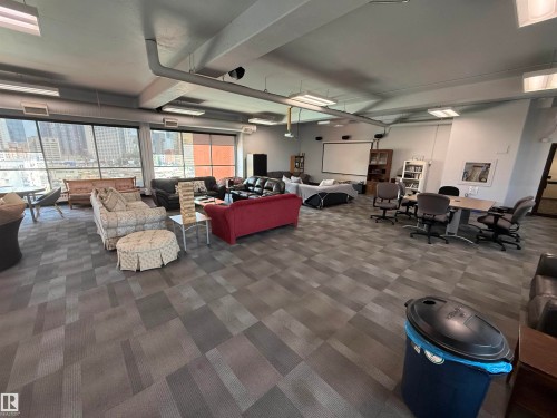 #409 10145 109 St, Edmonton, AB - Indoor