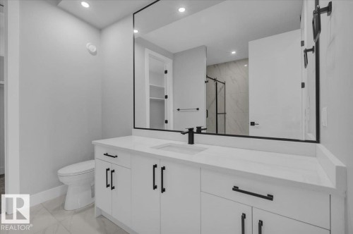 63 Waverly Way, Fort Saskatchewan, AB - Indoor Photo Showing Bathroom