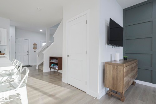 38 Hemingway Crescent, Spruce Grove, AB - Indoor Photo Showing Other Room