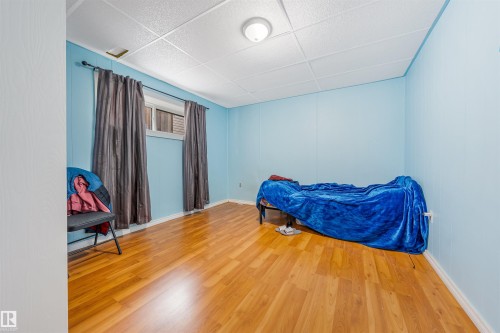 2831 36 Street, Edmonton, AB - Indoor Photo Showing Other Room