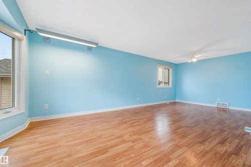 2831 36 Street, Edmonton, AB - Indoor Photo Showing Other Room
