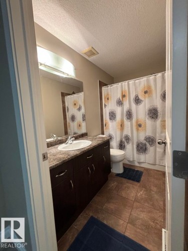 68 Meridian Loop, Stony Plain, AB - Indoor Photo Showing Bathroom