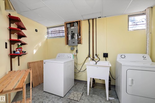 9911 149 Street, Edmonton, AB - Indoor Photo Showing Laundry Room
