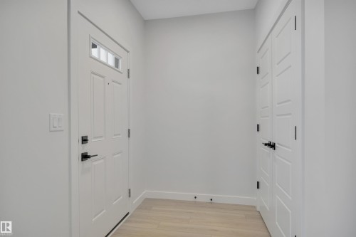4 Resplendent Way, St. Albert, AB - Indoor Photo Showing Other Room
