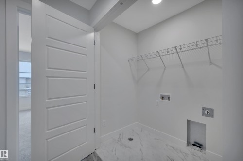 4 Resplendent Way, St. Albert, AB - Indoor