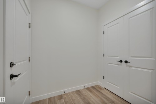 8821 223A Street, Edmonton, AB - Indoor Photo Showing Other Room