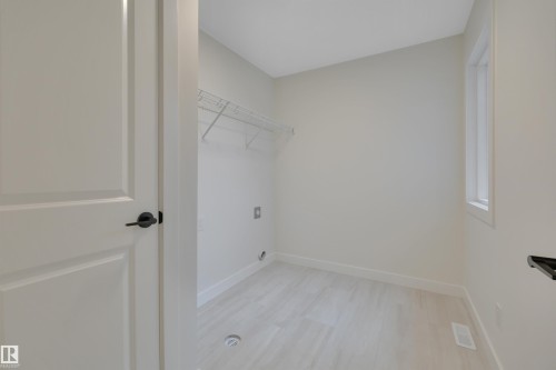 8821 223A Street, Edmonton, AB - Indoor