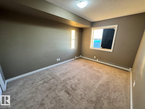 421 107 Watt Common, Edmonton, AB - Indoor Photo Showing Other Room