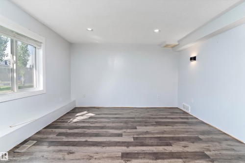 3520 60 Street, Edmonton, AB - Indoor Photo Showing Other Room