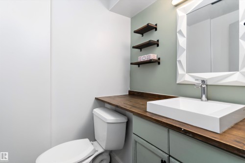 3520 60 Street, Edmonton, AB - Indoor Photo Showing Bathroom