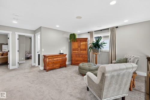 1411 25 Street, Edmonton, AB - Indoor