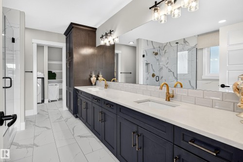 1411 25 Street, Edmonton, AB - Indoor Photo Showing Bathroom