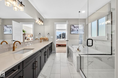 1411 25 Street, Edmonton, AB - Indoor